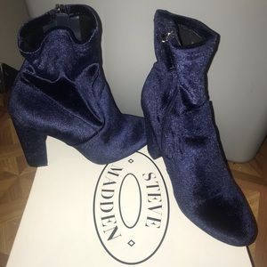 Steve Madden VELVET Ankle Booties